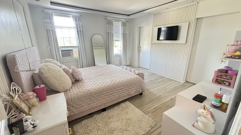 109 Oak St