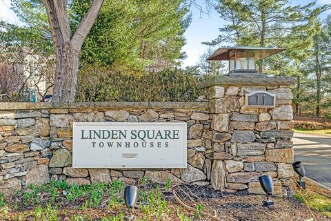 11 Oak St 59 Wellesley MA 02482