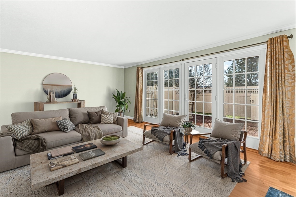 11 Oak St 59