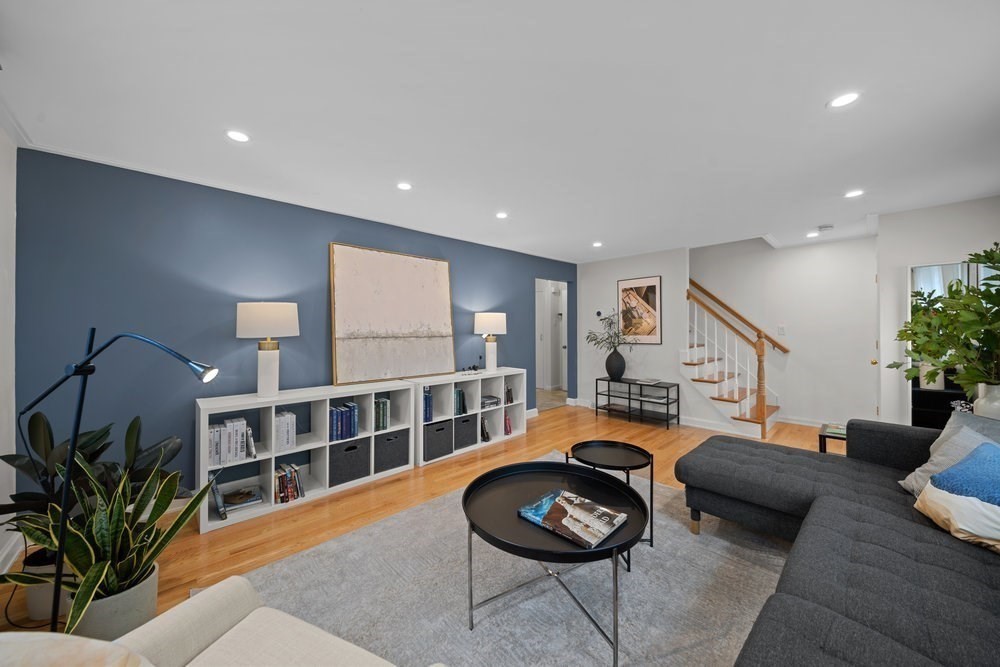 43 Green St 43