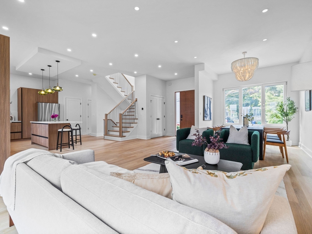 45 River Avenue 45