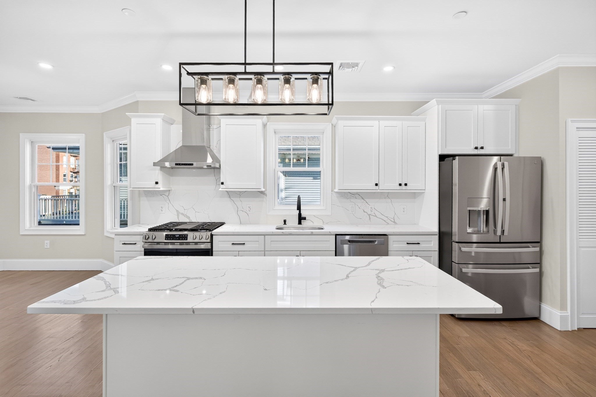 152 Washington St #2, Boston, MA Photo #2