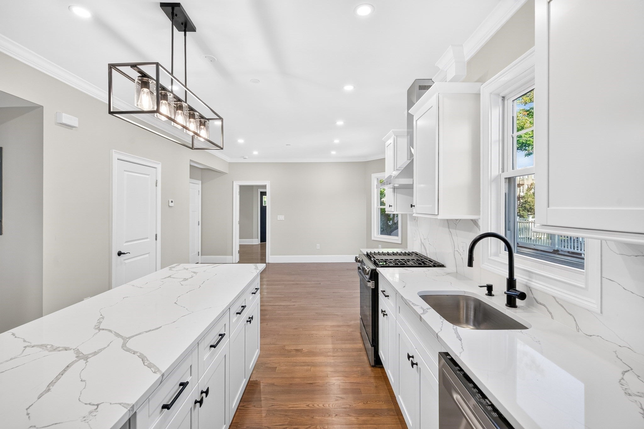 152 Washington St #2, Boston, MA Photo #4