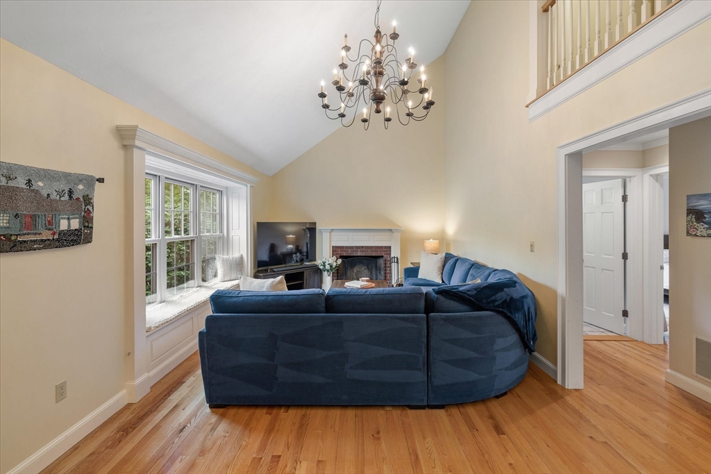 2 Sherwood Dr