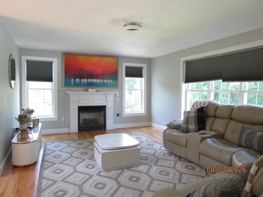 37 Bacon Street, Pepperell, MA Photo #4