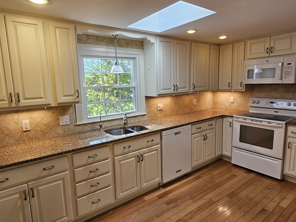 135 Walker Pond Rd