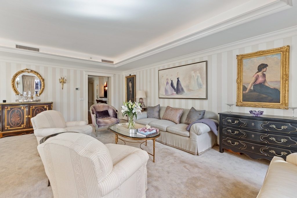 300 Boylston St 517