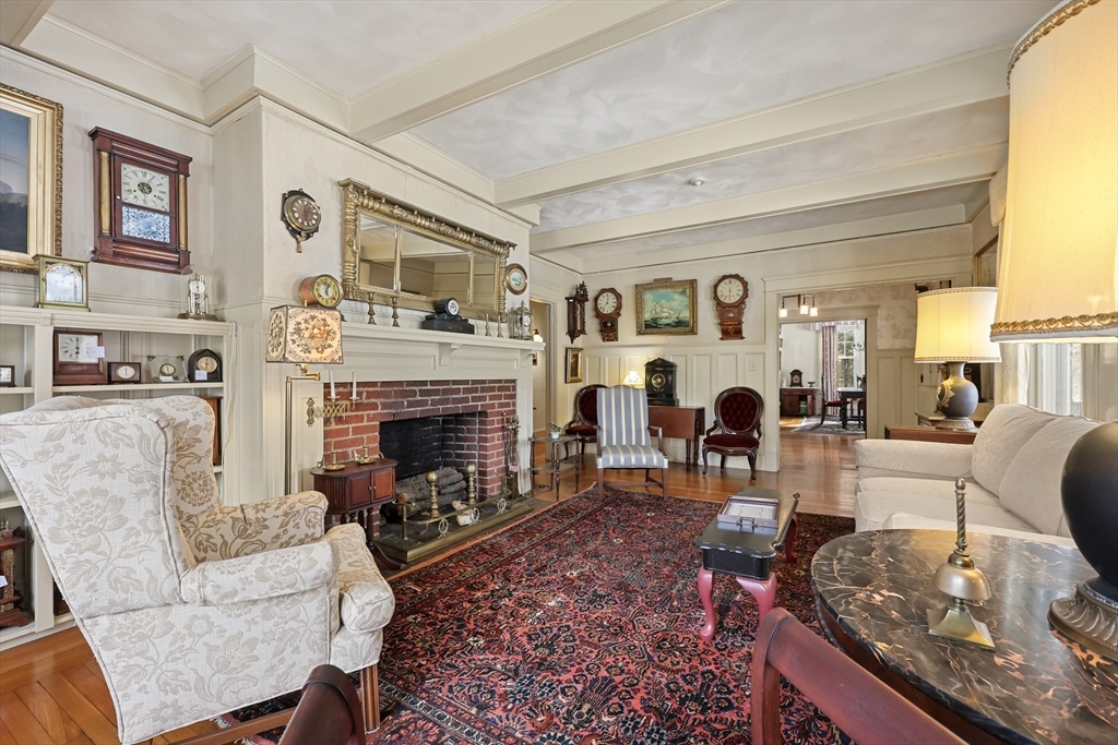 1435 Longmeadow Street