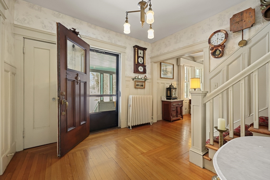 1435 Longmeadow Street