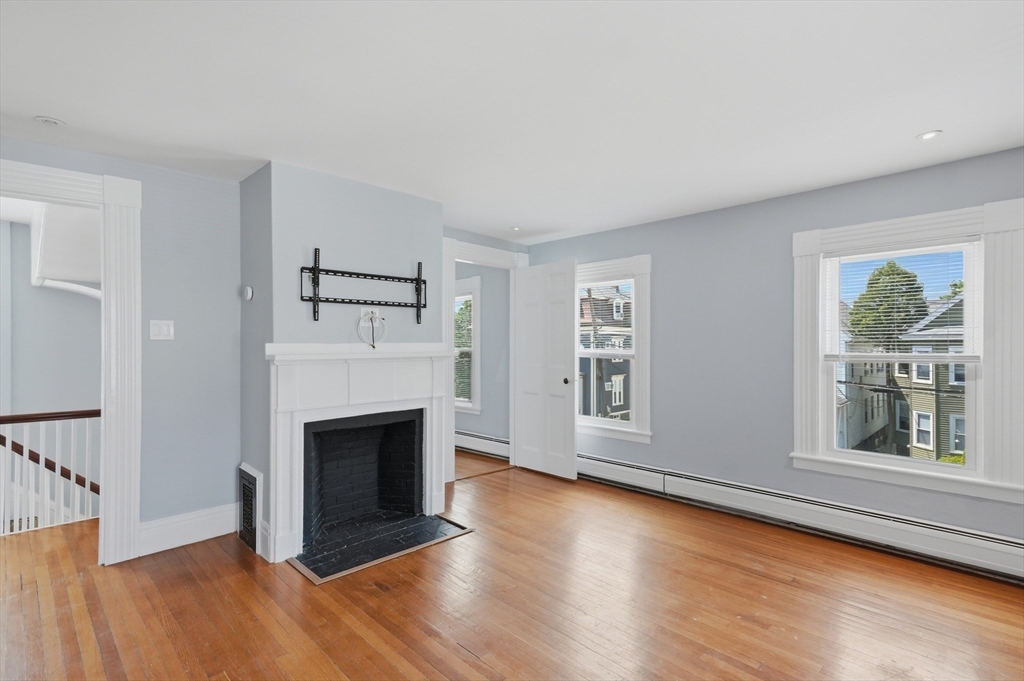 52 Pleasant Street