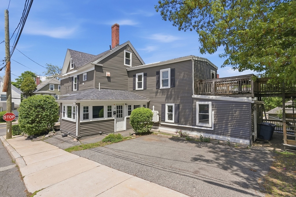 52 Pleasant Street
