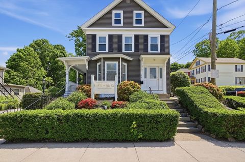 Photo of 52 Pleasant Street, Woburn, MA 01801 (MLS # 73527002)
