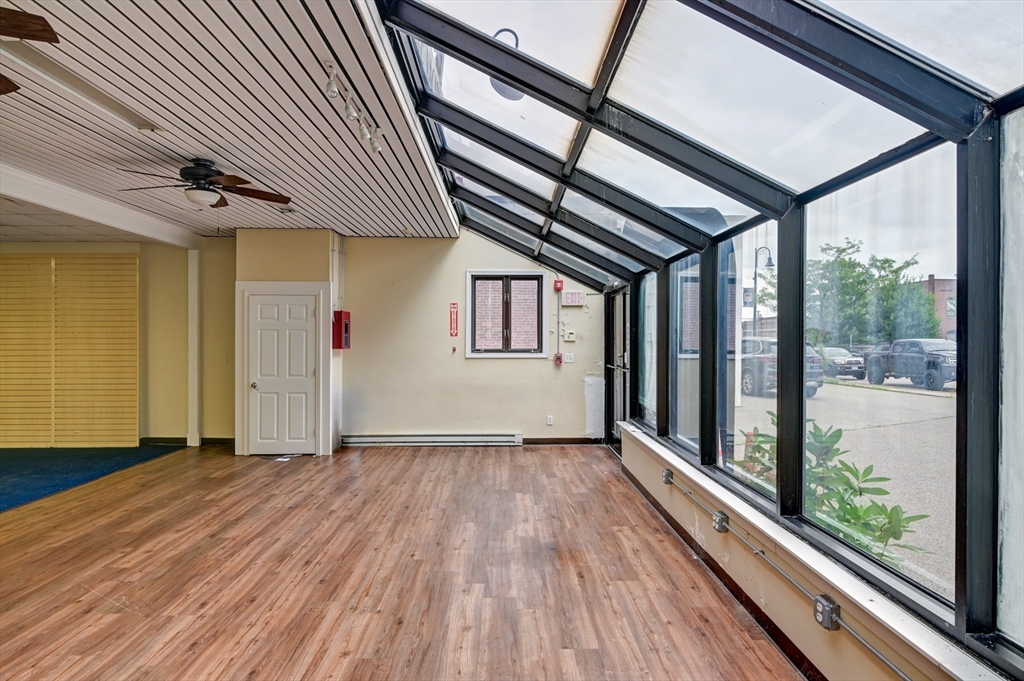 22 Quincy Ave