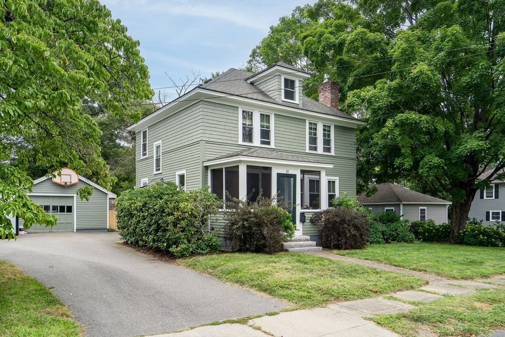 Photo of 10 Vernon Street, Maynard, MA
