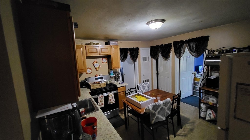 82-84 Willie Street, Lowell, MA Photo #12