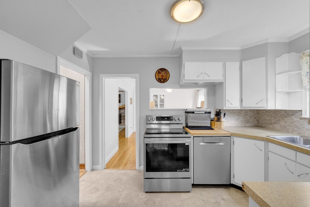 16 Highland Ave