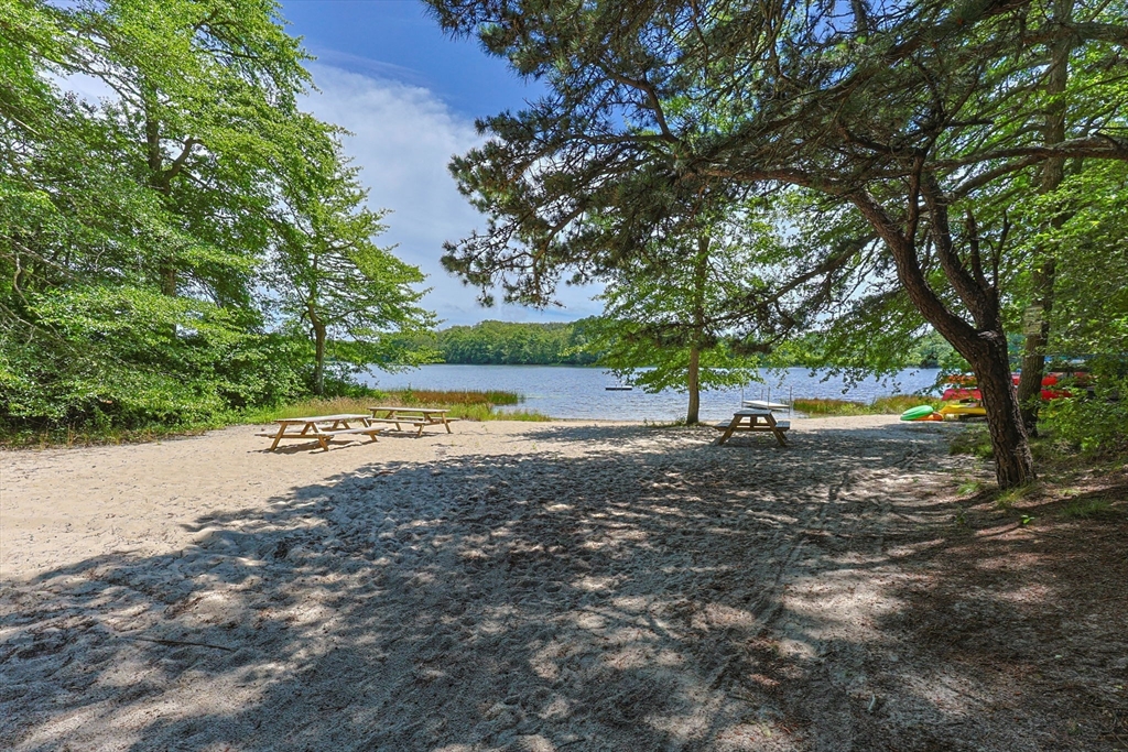 Brewster, Massachusetts 02631, United States, 3 Bedrooms Bedrooms, ,2 BathroomsBathrooms,Residential,Active,173783