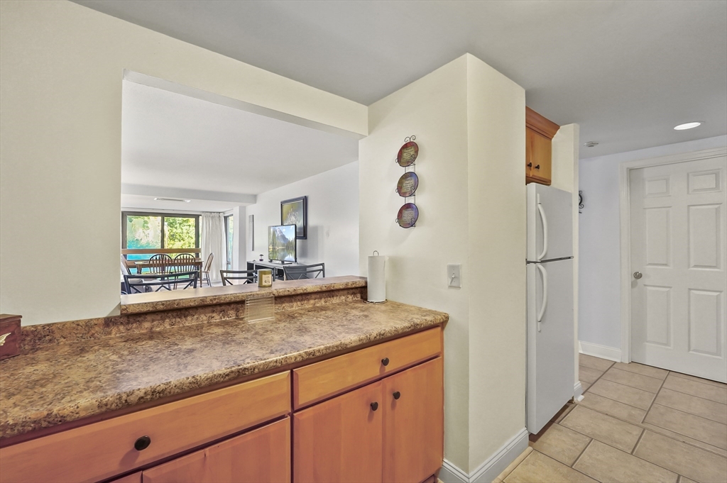 96 Old Colony Avenue 158