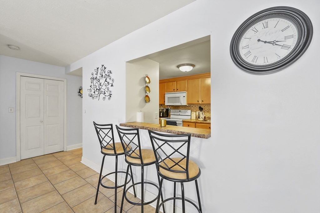 96 Old Colony Avenue 158