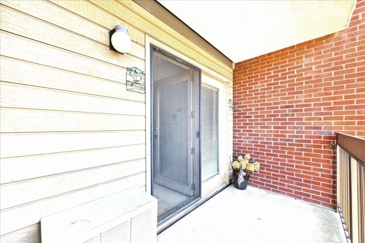 4975 Washington St #310, Boston, MA Photo #20