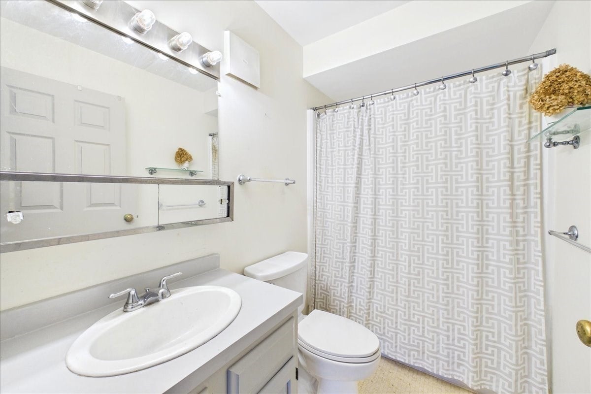 4975 Washington St #310, Boston, MA Photo #14