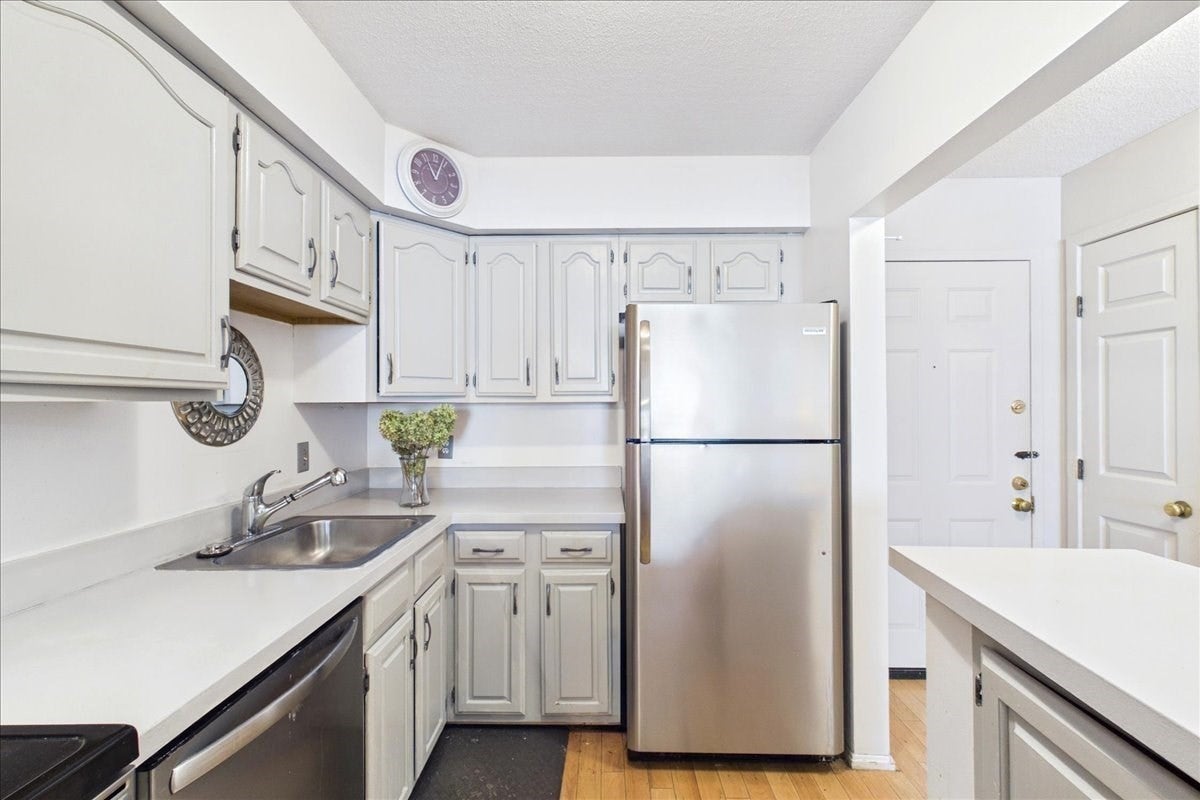 4975 Washington St #310, Boston, MA Photo #12