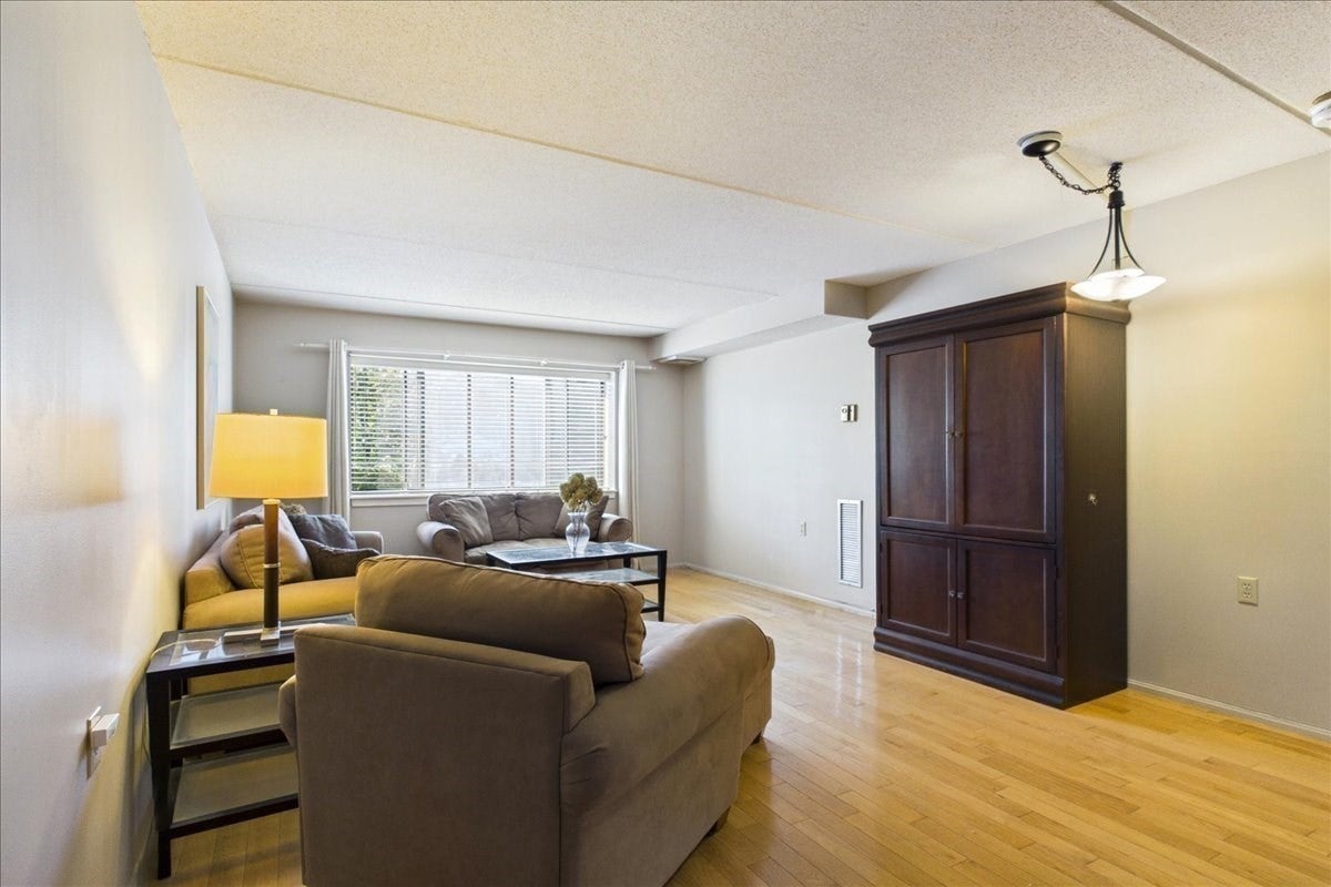 4975 Washington St #310, Boston, MA Photo #8