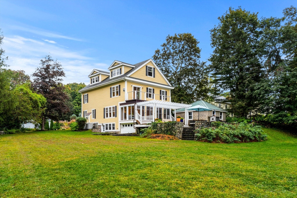 14 Utica Street