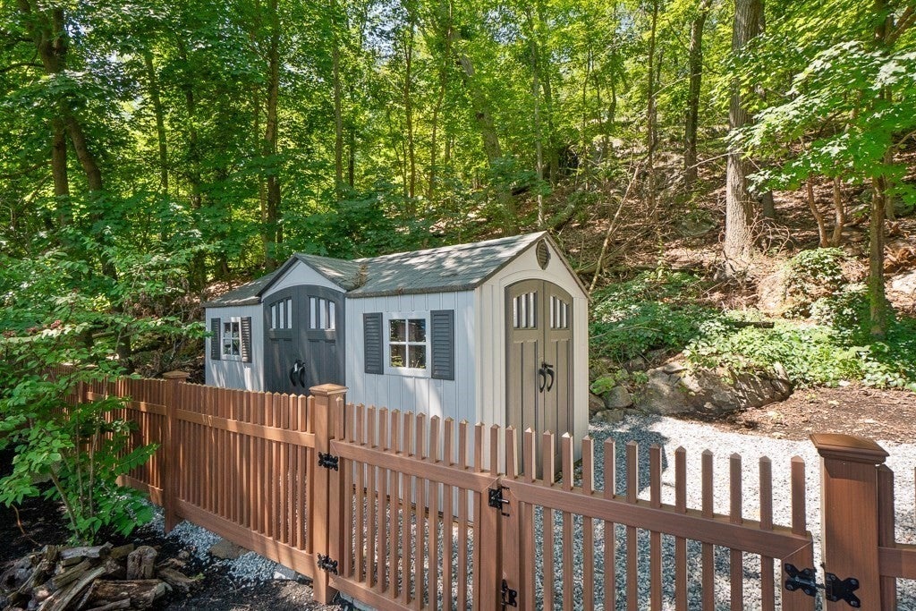 29 Robert Street, Wakefield, MA, 29 Robert Street, Wakefield, MA Photo #32