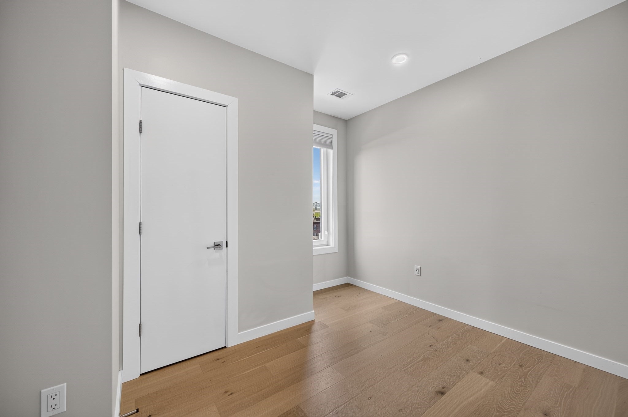 2-10 Maverick Sq #307, Boston, MA Photo #13