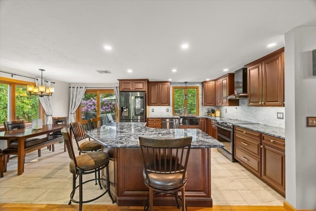 26 Brookings Dr