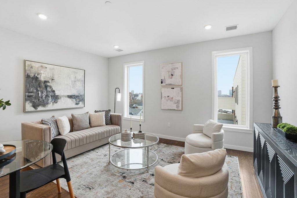267 Old Colony AVE #602, Boston, MA Photo #8