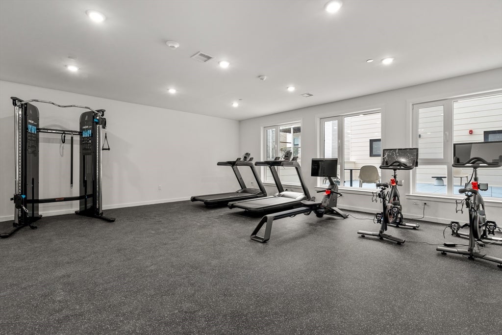 267 Old Colony AVE #602, Boston, MA Photo #22