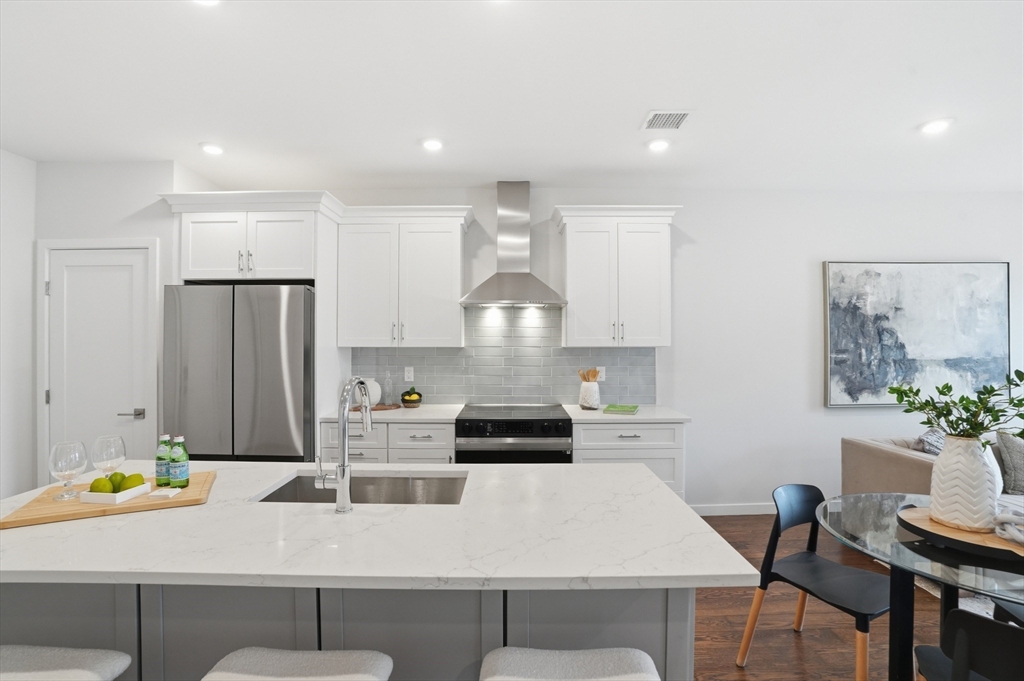 267 Old Colony AVE #602, Boston, MA Photo #1