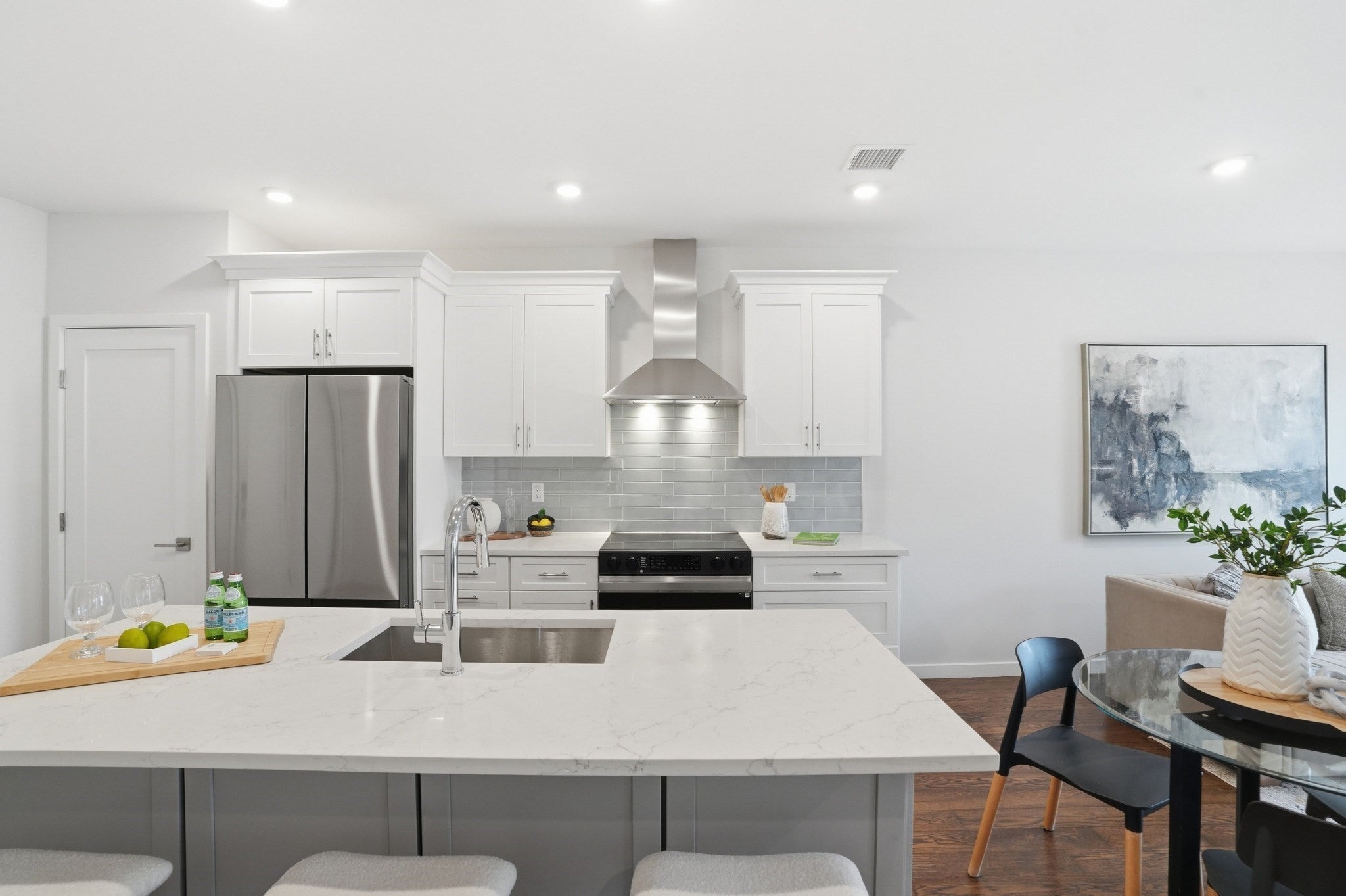 267 Old Colony AVE