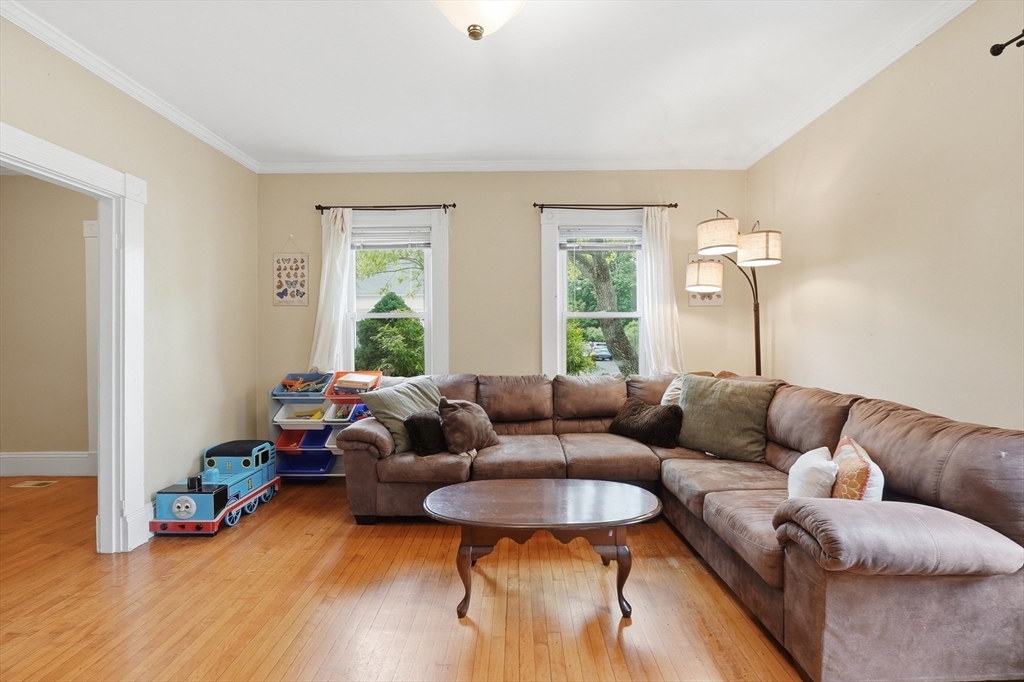 14 Seagrave St 14