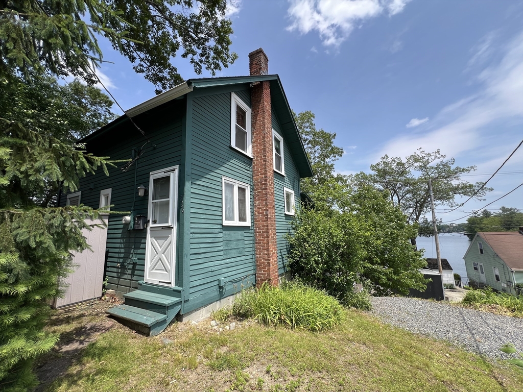 326 Bridle Path