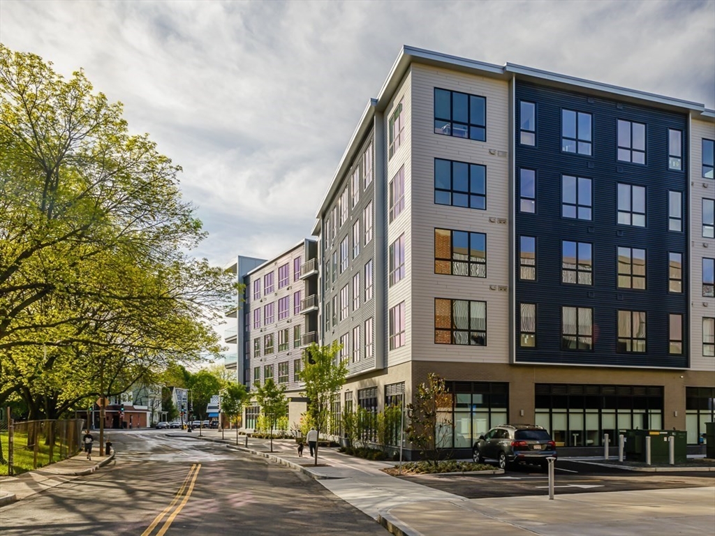 3531 Washington St 203