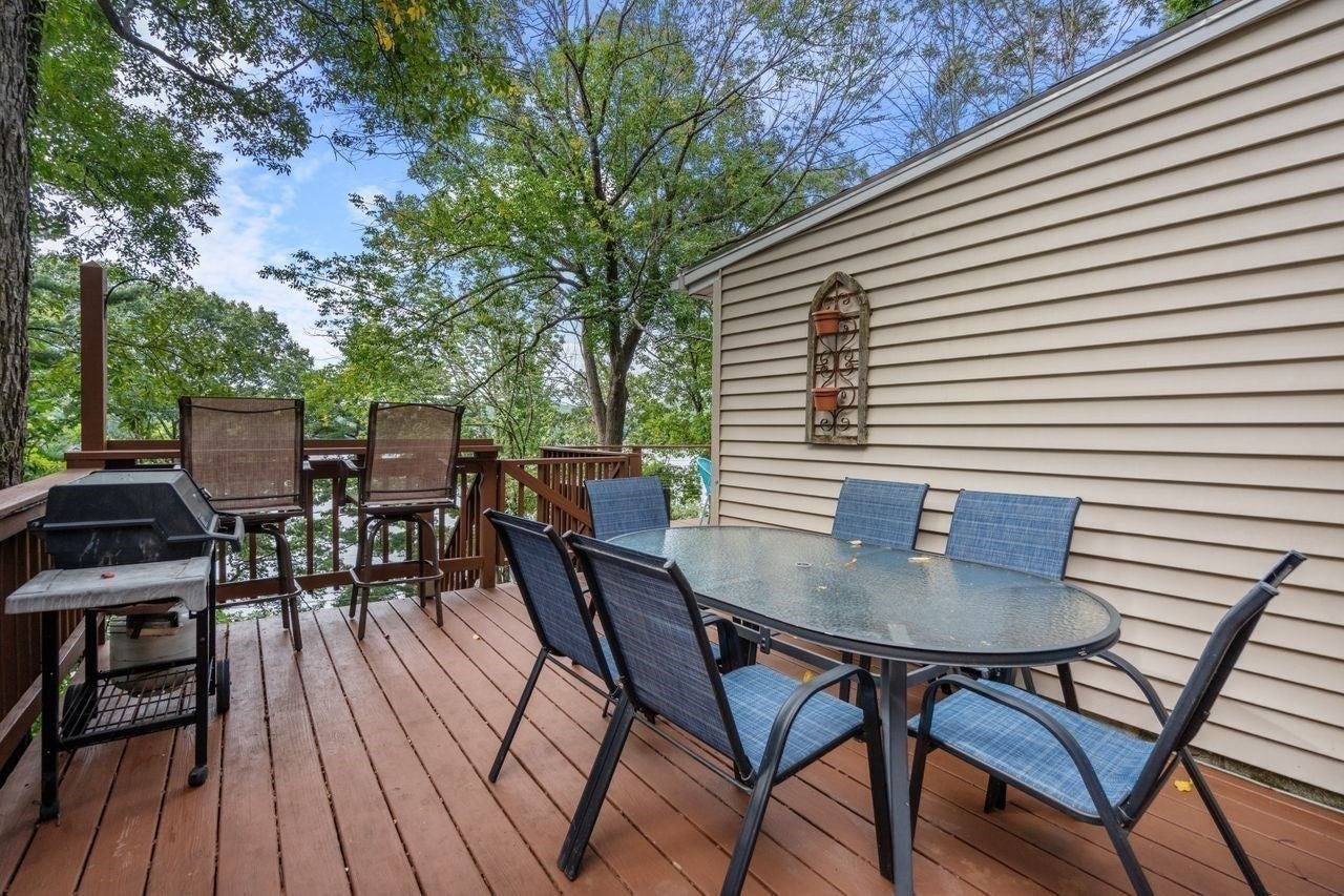 19 Lakeview Dr, Holland, MA, 19 Lakeview Dr, Holland, MA Photo #21