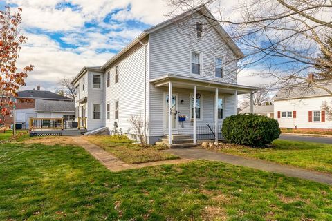 52 Williston Ave Easthampton MA 01027