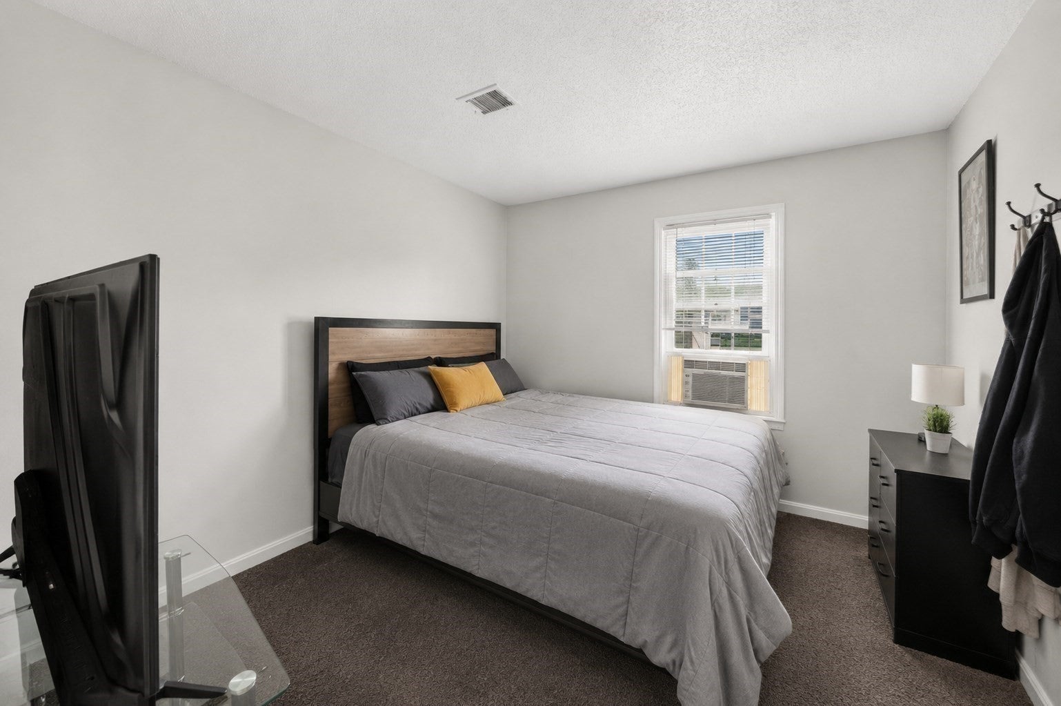 526 3rd St, Fall River, MA, 526 3rd St, Fall River, MA Photo #27