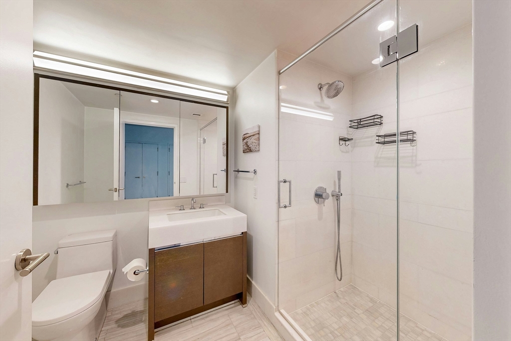 100 Lovejoy Wharf 5Q