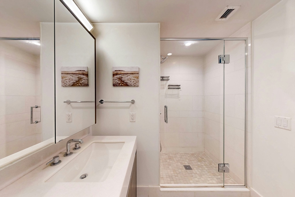 100 Lovejoy Wharf 5Q