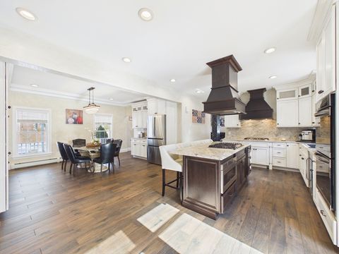 6 Angel Ct Westport MA 02790