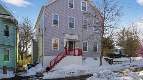 32 Franklin St New Bedford MA 02740