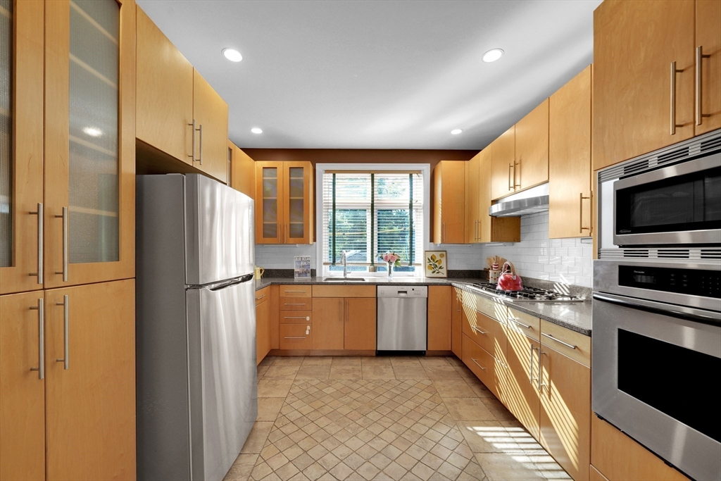 38 Brookford St 2