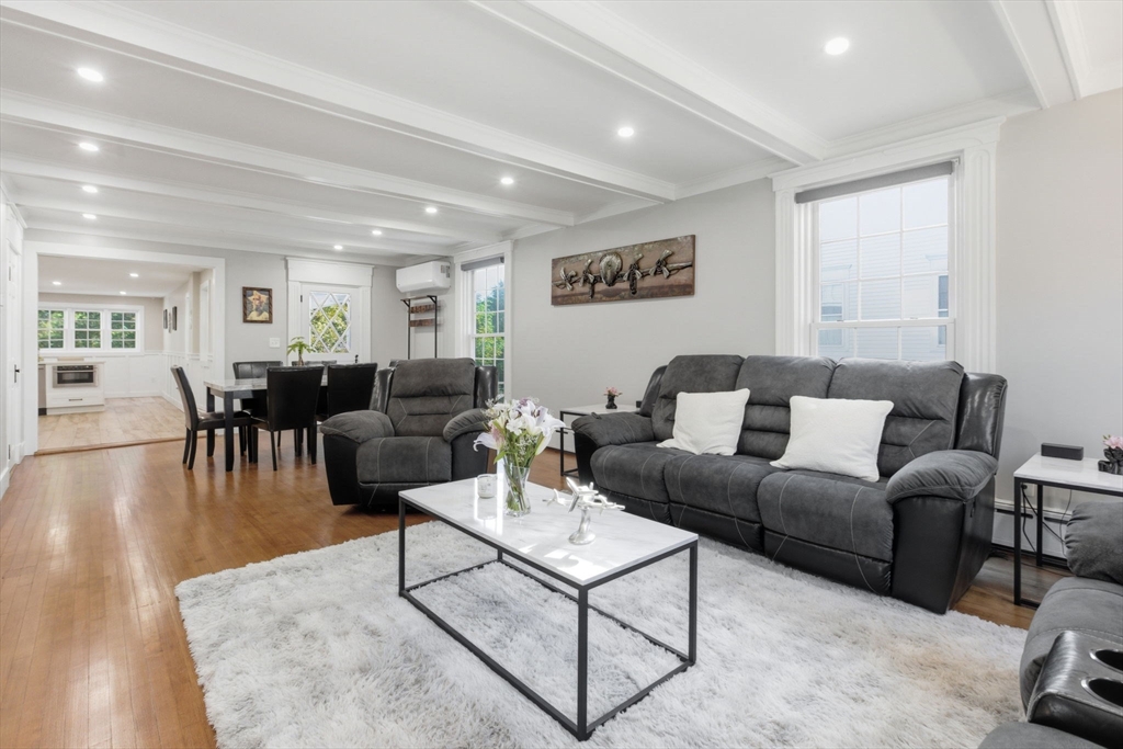 12 Salem St 2