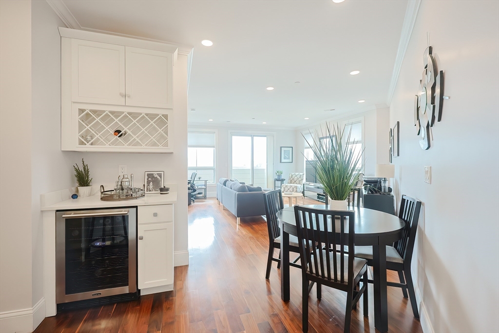 519 Broadway 302