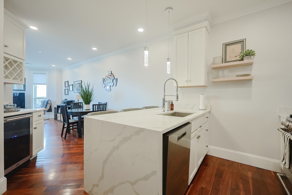 519 Broadway 302
