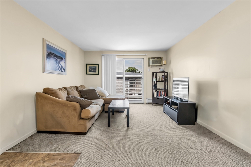 145 Essex Ave 424